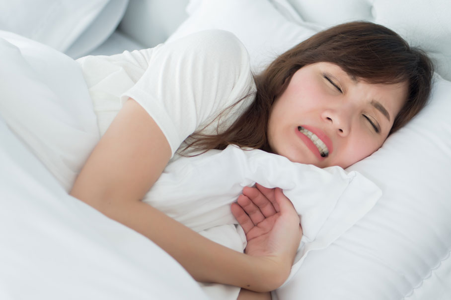 睡眠時の歯ぎしりの原因と治療法について